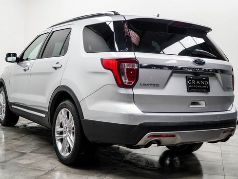 Used 2017 Ford Explorer Limited w/ Equipment Group 301A image 11
