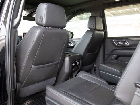 Used 2021 Chevrolet Tahoe Z71 w/ Luxury Package image 29