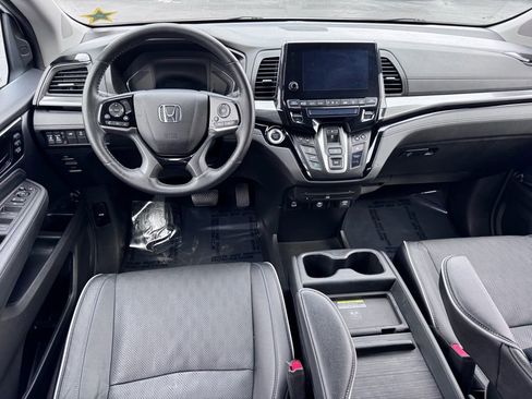 Used 2022 Honda Odyssey Elite image 6