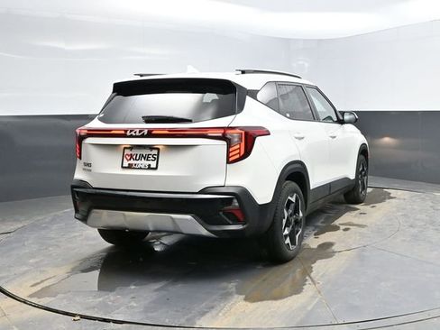Used 2025 Kia Seltos S image 9