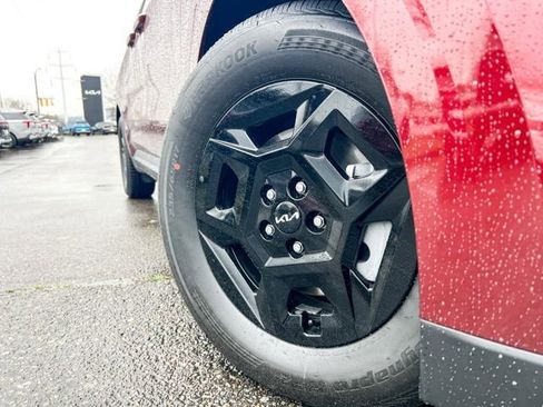 New 2026 Kia Carnival image 2