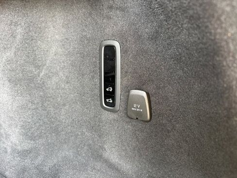 Used 2025 Polestar Polestar 3 image 35