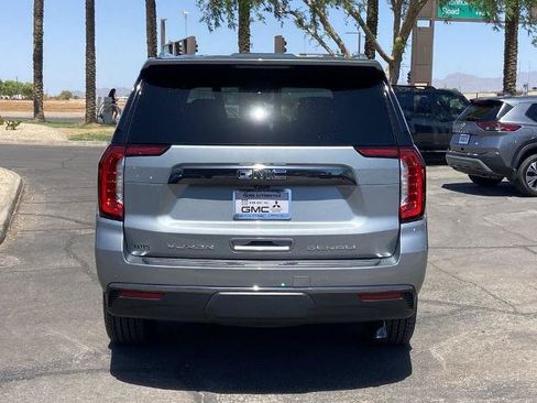 Used 2023 GMC Yukon Denali Ultimate w/ LPO, Floor Liner Package AWD/4WD image 5