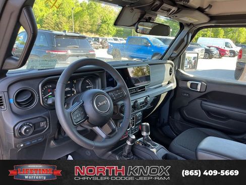 Used 2025 Jeep Wrangler Unlimited Rubicon 4xe w/ Safety Group image 6