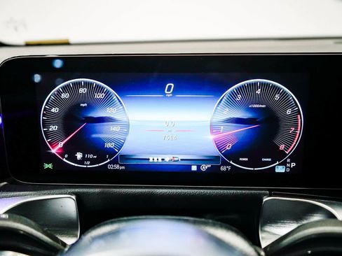 Used 2026 Mercedes-Benz GLB 250 image 25