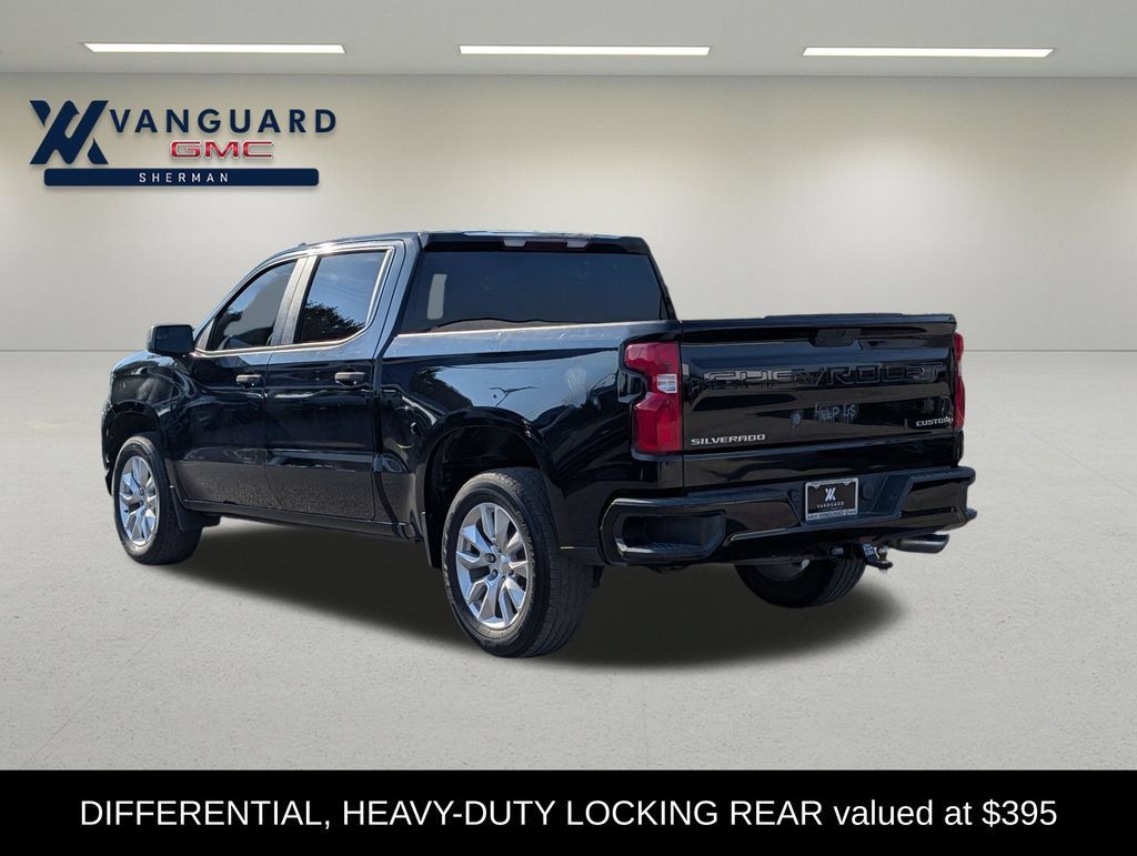 Used 2020 Chevrolet Silverado 1500 Custom w/ Custom Value Package RWD image 4