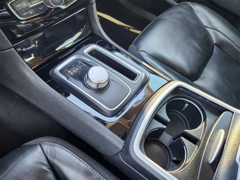 Used 2023 Chrysler 300 Touring L w/ Popular Equipment Group image 28