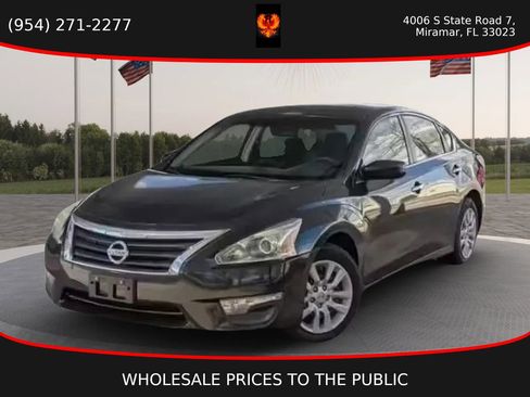 Used 2013 Nissan Altima 2.5 S FWD image 1