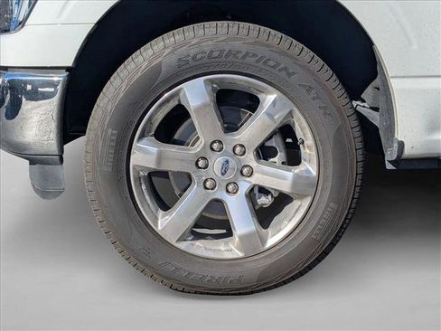 Used 2023 Ford F150 Lariat w/ Trailer Tow Package image 19