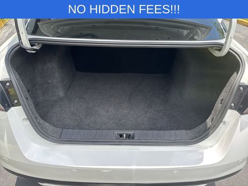 Used 2023 Nissan Versa S FWD image 37