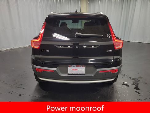 Used 2023 Volvo XC40 B5 Plus AWD/4WD image 7