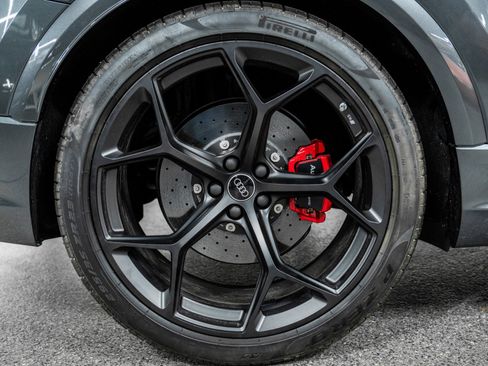 Used 2025 Audi RS Q8 performance image 41