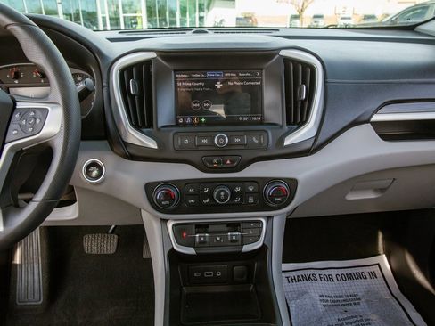 Used 2022 GMC Terrain SLE w/ Driver Convenience Package image 15