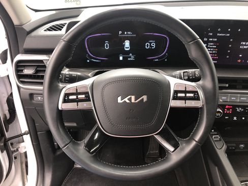 Certified 2023 Kia Telluride S w/ S Sunroof Package image 22