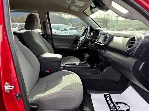 Used 2020 Toyota Tacoma SR w/ SR Convenience Package image 13