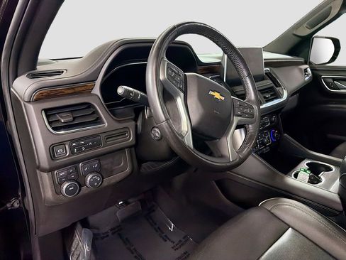 Used 2023 Chevrolet Tahoe Premier AWD/4WD image 12