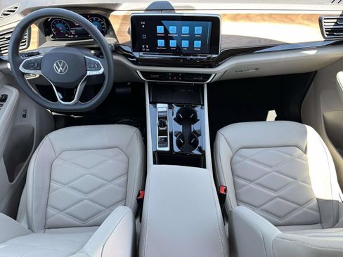 New 2026 Volkswagen Atlas SE AWD/4WD image 11