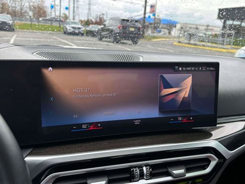 Used 2023 BMW 330i xDrive Sedan w/ Premium Package image 28