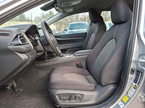 Used 2021 Toyota Camry LE image 13