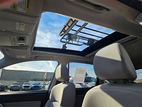 Used 2015 Subaru Forester 2.5i Premium w/ All-Weather Package image 29