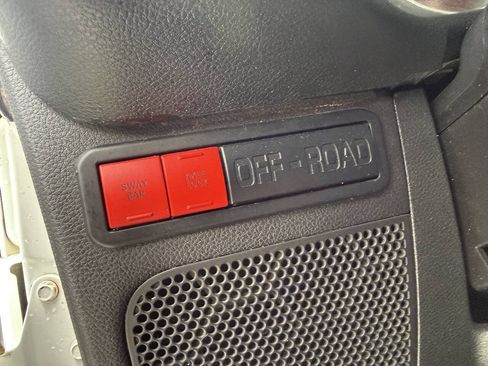 Used 2015 Jeep Wrangler Unlimited Rubicon AWD/4WD image 28