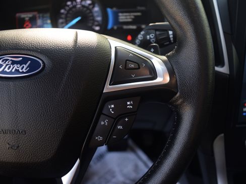 Used 2022 Ford Edge SEL w/ Convenience Package AWD/4WD image 5