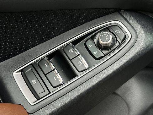 Used 2023 Subaru Ascent Touring image 13