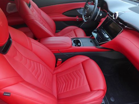 Used 2024 Maserati GranTurismo Trofeo AWD/4WD image 9