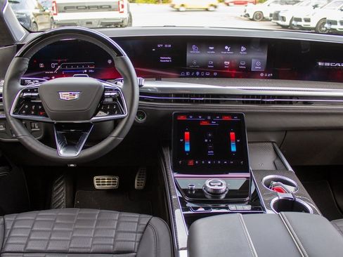 Used 2025 Cadillac Escalade V image 13