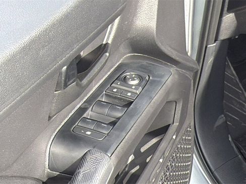 New 2026 Toyota Tacoma SR image 9