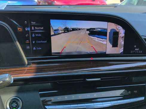 Used 2022 Cadillac Escalade ESV Premium Luxury image 32