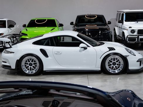 Used 2016 Porsche 911 GT3 RS image 7