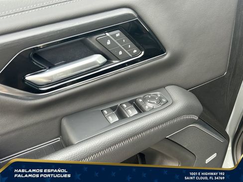 Certified 2026 GMC Yukon Denali w/ Denali Reserve Package AWD/4WD image 13