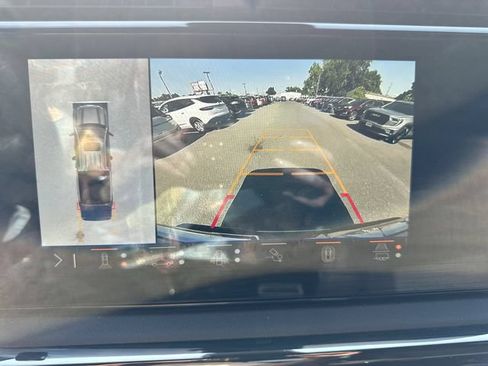 Used 2024 GMC Sierra 1500 AT4 w/ Technology Package AWD/4WD image 16