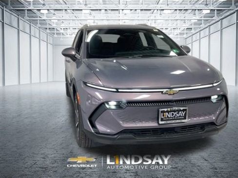 New 2026 Chevrolet Equinox EV LT image 4