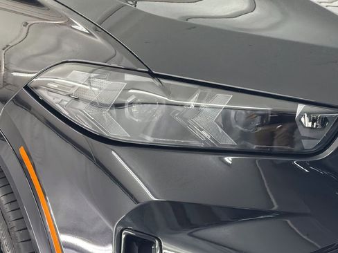 New 2026 BMW X5 sDrive40i w/ M Sport Package image 10