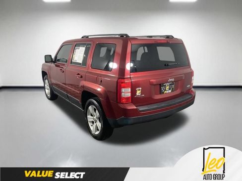 Used 2014 Jeep Patriot Latitude AWD/4WD image 4