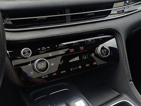 Certified 2022 INFINITI QX60 Luxe w/ Cargo Package image 16