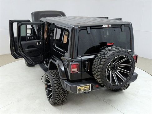 Used 2021 Jeep Wrangler Unlimited Sahara w/ Uconnect 4C Nav & Sound Group image 15