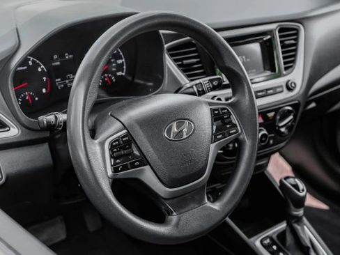 Used 2020 Hyundai Accent SE image 21