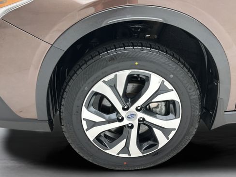 Used 2022 Subaru Outback Limited AWD/4WD image 8