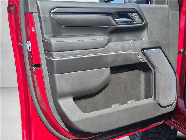 Used 2025 GMC Sierra 2500 AT4X AWD/4WD image 11