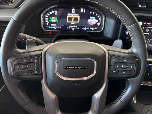 Certified 2022 GMC Sierra 1500 Denali w/ Technology Package AWD/4WD image 15