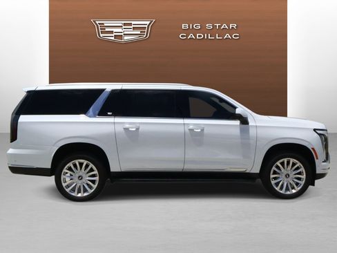 Used 2026 Cadillac Escalade ESV 2WD w/ LPO, Floor Liner Package image 6