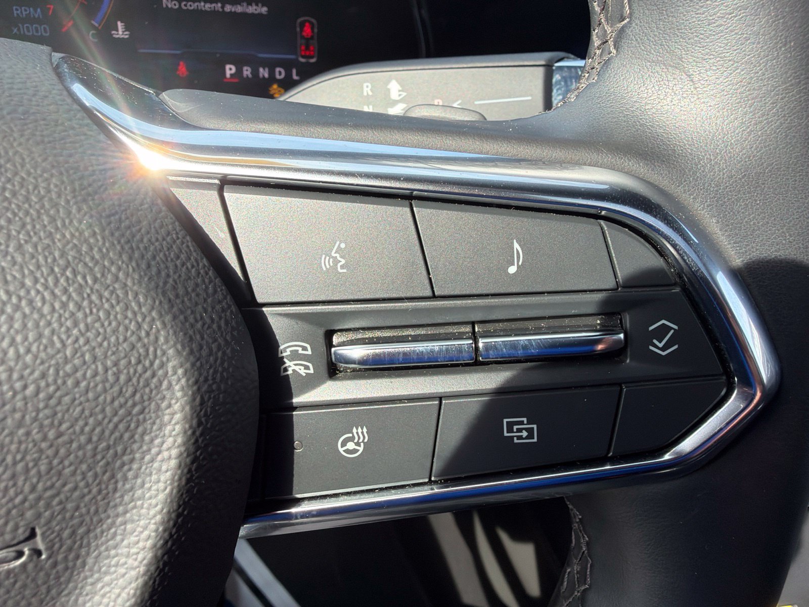 Used 2025 Chevrolet Suburban LT w/ Comfort Package AWD/4WD image 20