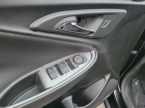 Used 2024 Chevrolet Malibu LT image 19
