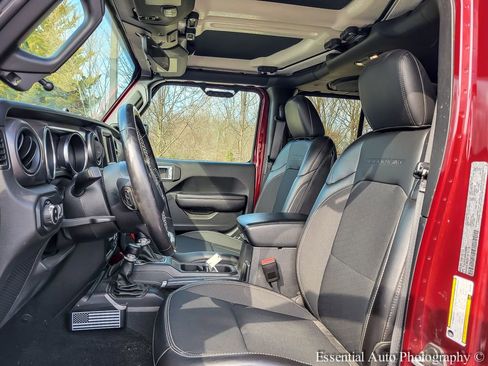 Used 2021 Jeep Gladiator Sport image 8