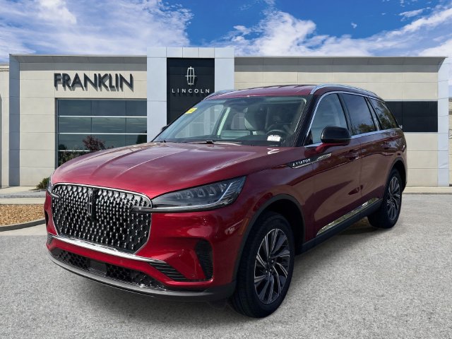 New 2027 Lincoln Aviator AWD image 3