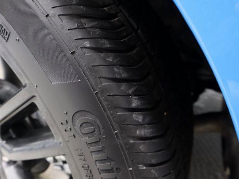 Used 2025 Ford Mustang EcoBoost image 20