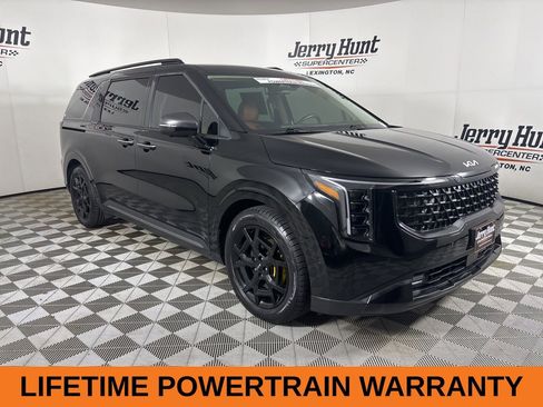 Used 2025 Kia Carnival SX Prestige image 4